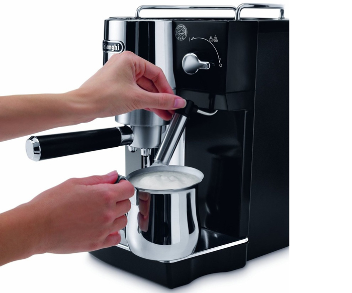 Máy Pha Cà Phê DeLonghi EC820 - Đen - Hàng Chính Hãng